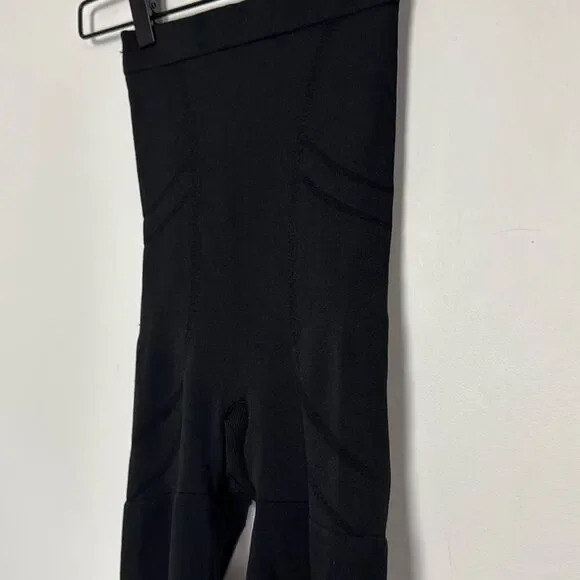 Spanx Black Slim Cognito High Waist Mid Thigh Shorts S - Picture 3 of 6